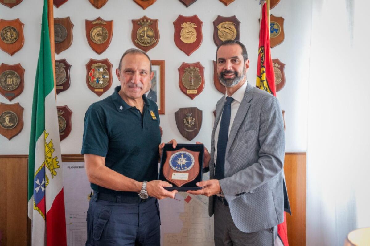 Messina: il sindaco Basile incontra l'Ammiraglio Berutti Bergotto al Comando Supporto Logistico - 
