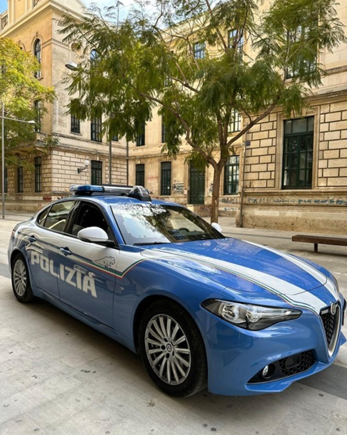 Vittoria: denunciati due giovani dopo il sequestro di un coltello durante controlli di polizia - 
