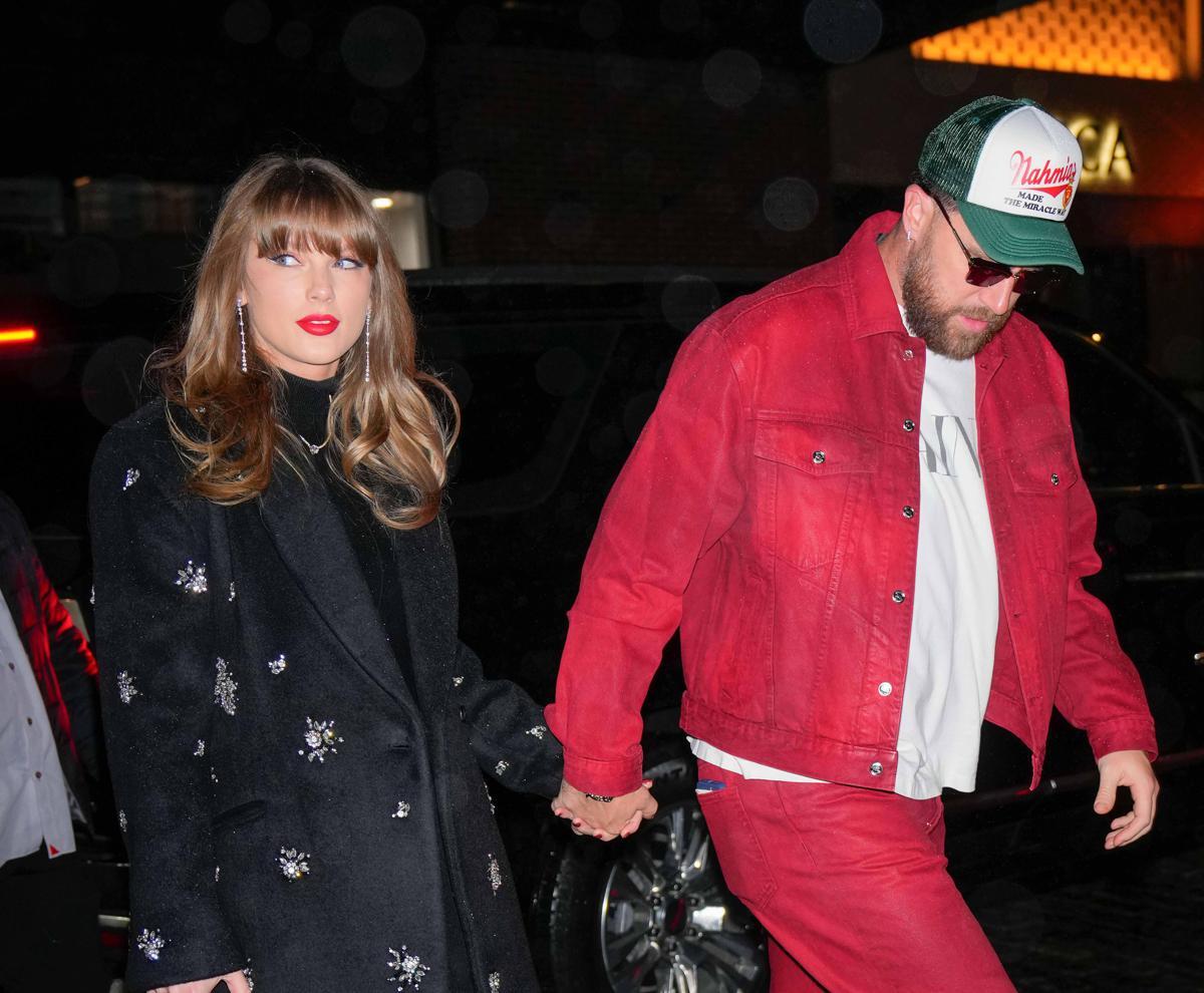 Taylor Swift si sposa, le regole del matrimonio blindato: vietati smartphone e il +1 ai single - 