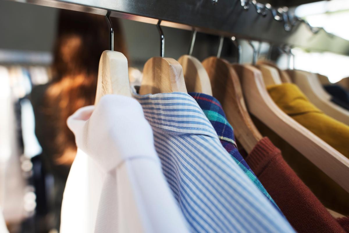 Vestiti, scarpe e accessori: per le grandi imprese scatta divieto distruzione invenduti - 