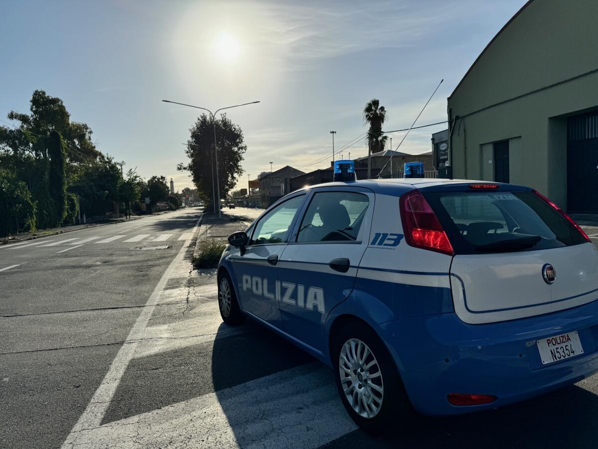 Catanese 39enne arrestato a Librino dopo aver speronato due volte la volante per sfuggire a un controllo - 