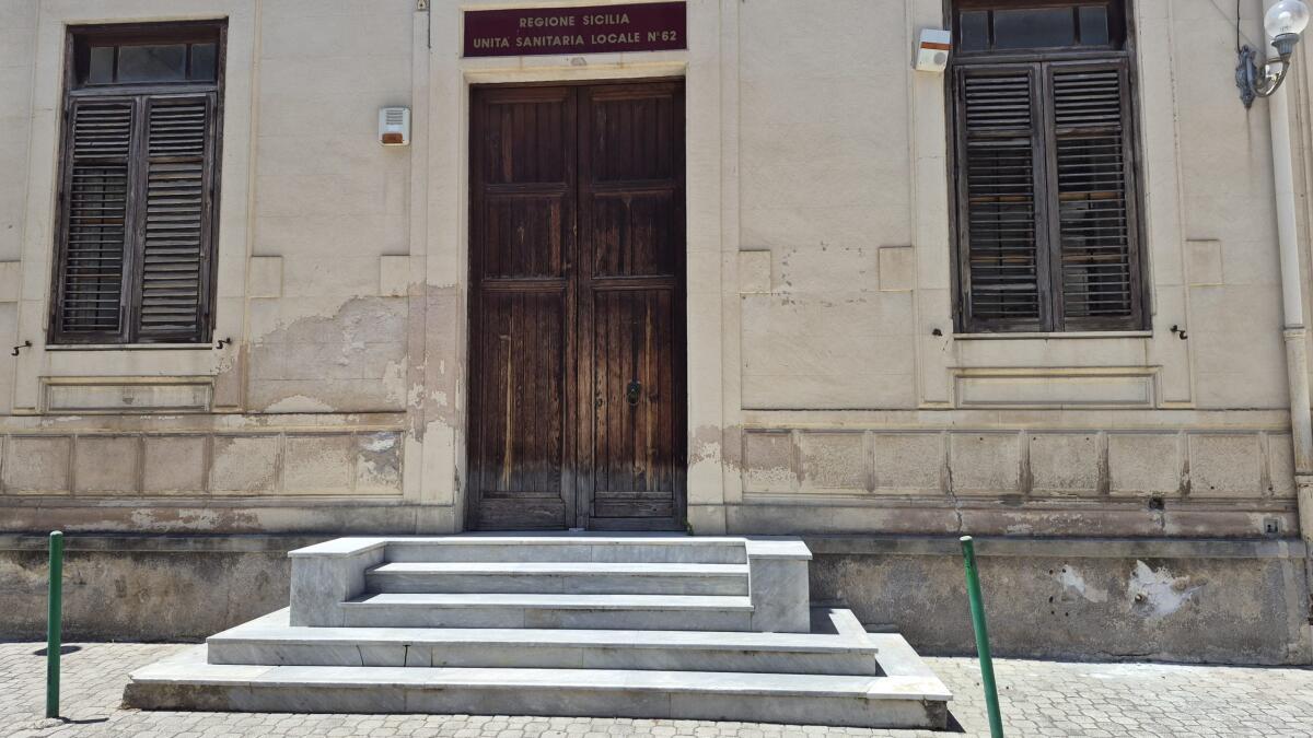 Presidio Asp di via Giorgio Arcoleo riaperto dopo l'aggressione a un dirigente medico - 