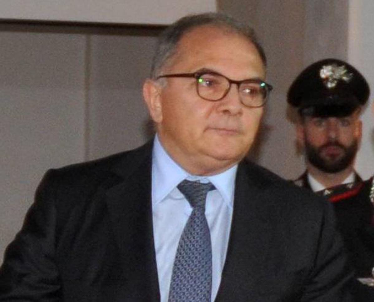 Mafia, la denuncia di de Lucia: "Sistema carcerario non funziona. Boss continuano a comandare" - 