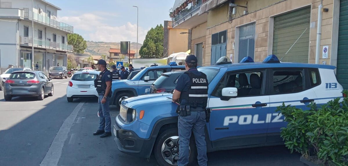 Controlli straordinari a Bronte: 120 persone identificate e 58 veicoli ispezionati - 