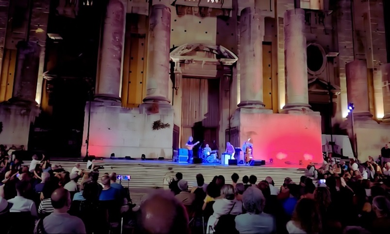 Catania Summer Fest: quasi 2.000 persone per Paolo Fresu in Piazza Dante; domani Giorgia a Villa Bellini - 