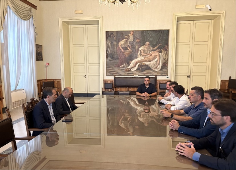 Licenziamenti Pfizer a Catania: Trantino riceve la RSU e annuncia incontro a Roma sui 330 esuberi - 