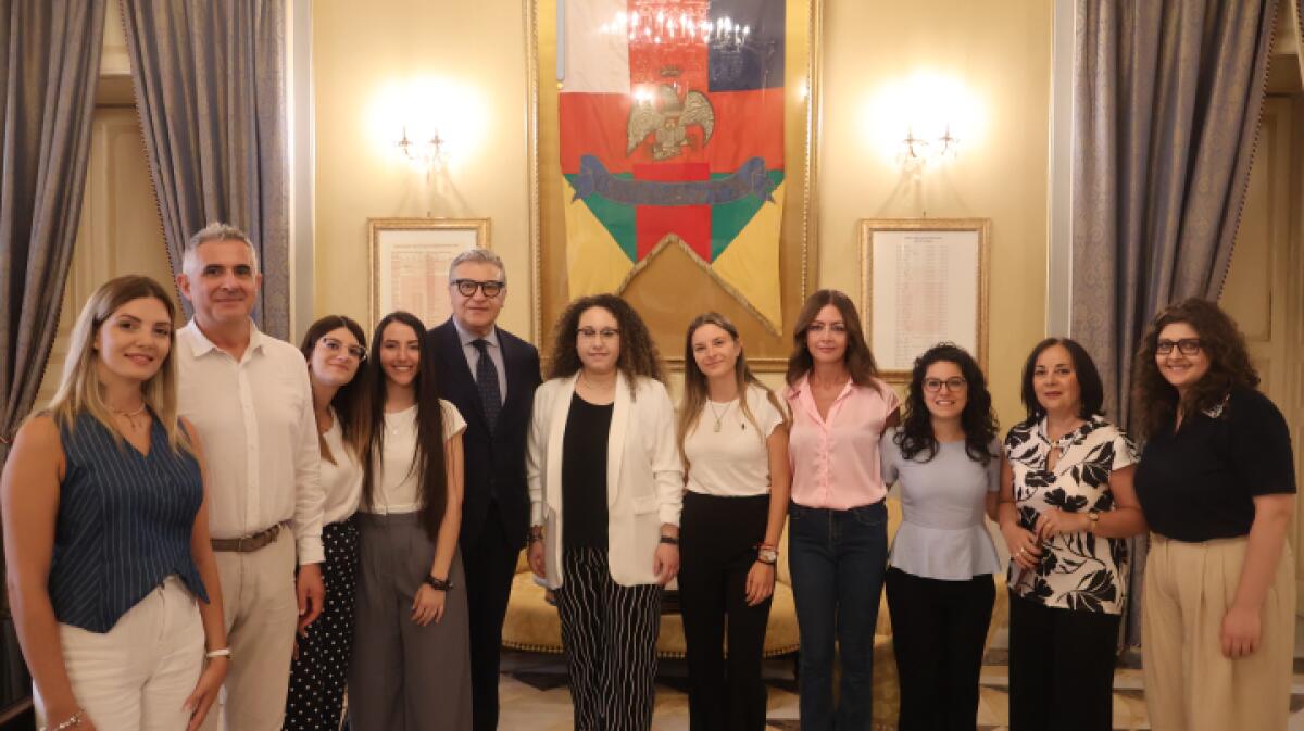 Caltanissetta assume 9 funzionari per Politiche Sociali: contratti triennali finanziati da PN Inclusione - 