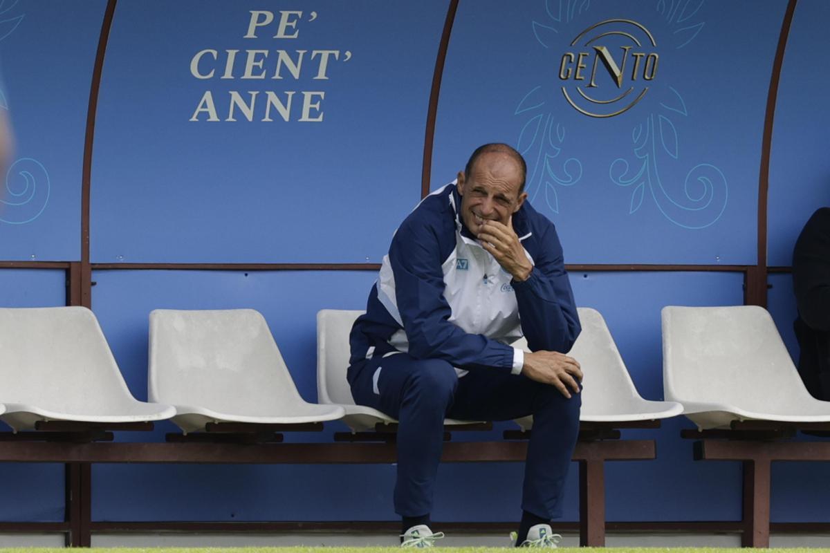 Napoli ko 3-1 con l'Arezzo nella prima amichevole stagionale - 