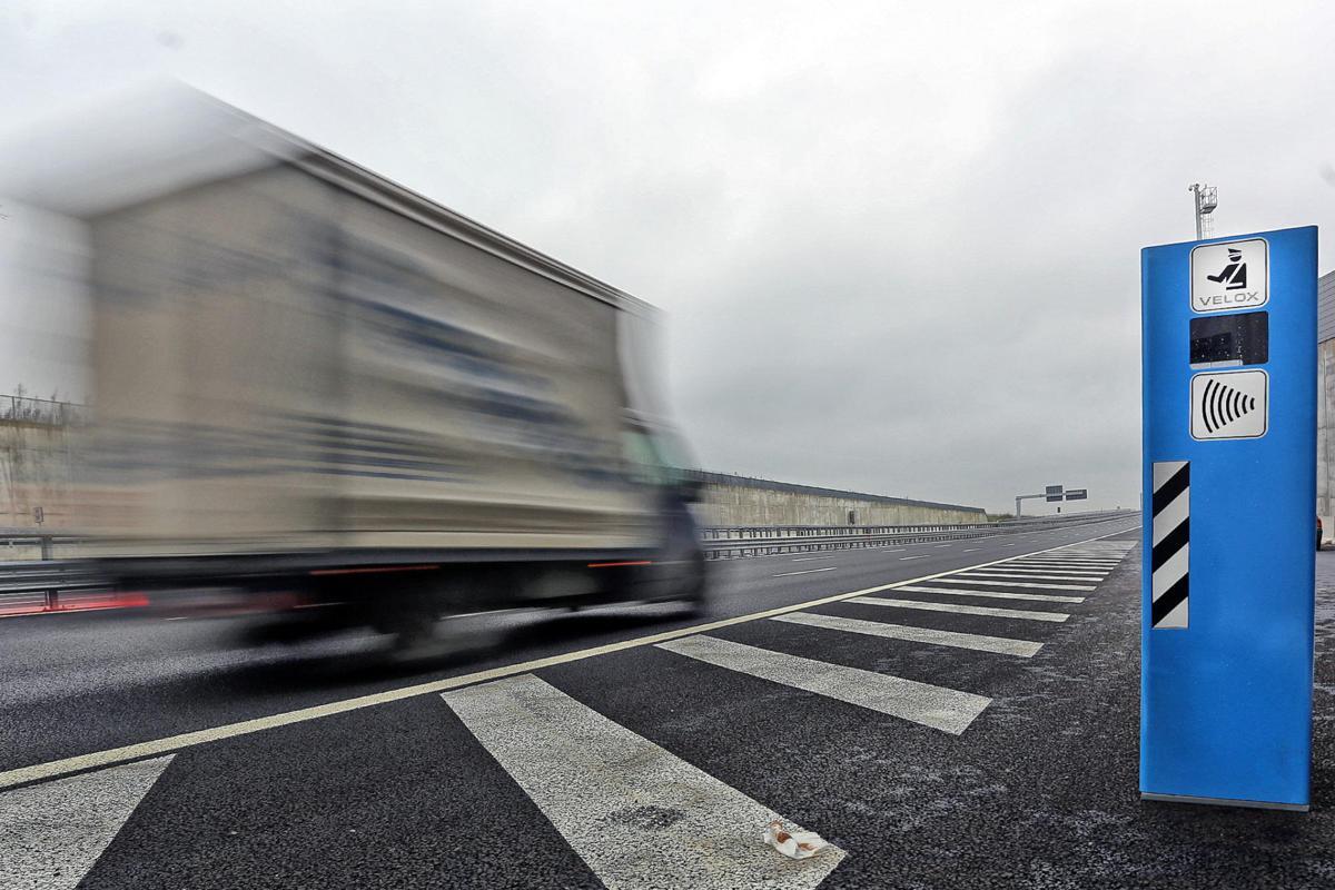 Autovelox, nuovo decreto: "Stop per circa 1000 dispositivi", cosa cambia - 