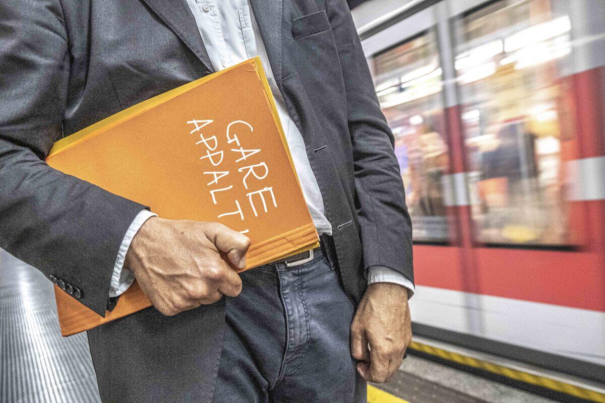 Corruzione a Sommatino: sindaco dimissionario agli arresti domiciliari per appalti truccati - 