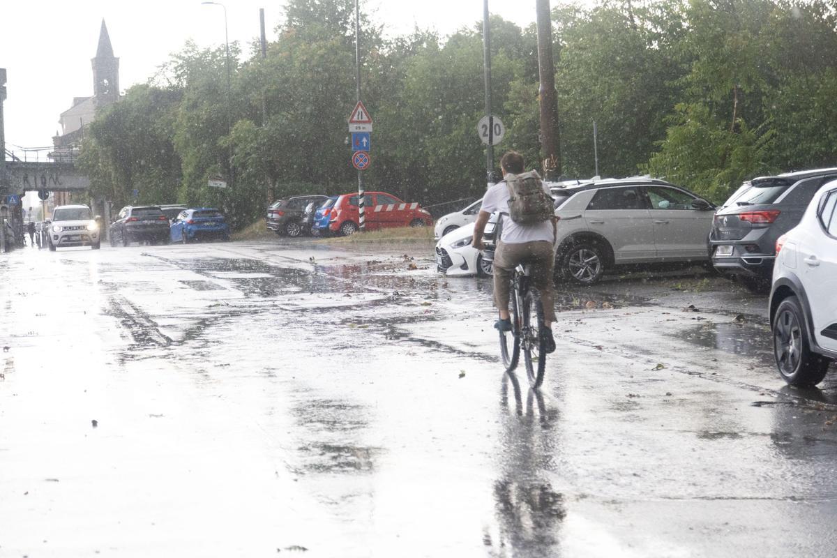 Maltempo sull'Italia, temporali e vento forte: allerta rossa in Veneto - 