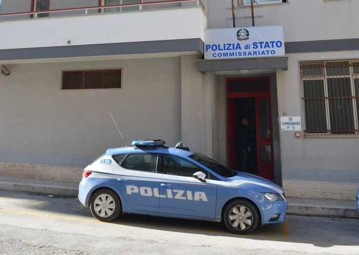 Modica: arrestato un 23enne sospettato di aver appiccato i roghi che hanno minacciato la città - 