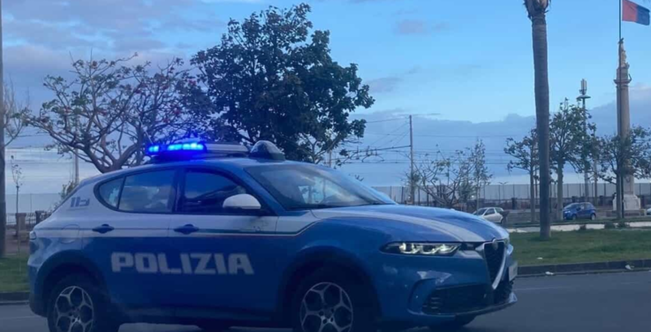 Adrano: arrestato 22enne, in casa trovati passamontagna, pistola modificata e grimaldelli - 