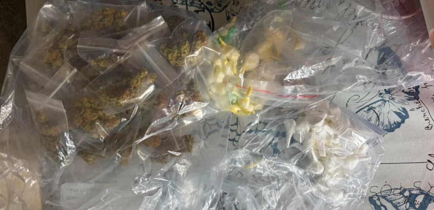 Catania, spaccio 'drive in' in via Capo Passero: due arresti con borselli calati dal terrazzo - 