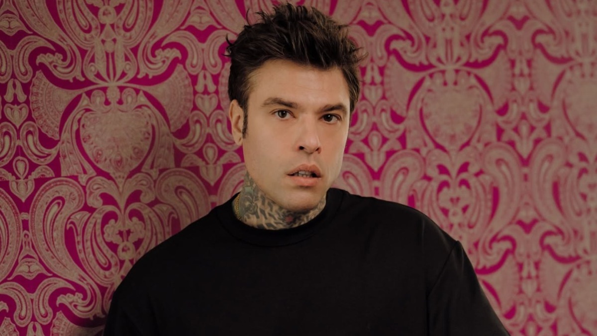 Fedez annulla i live estivi: possibile chiedere il rimborso dei biglietti - 