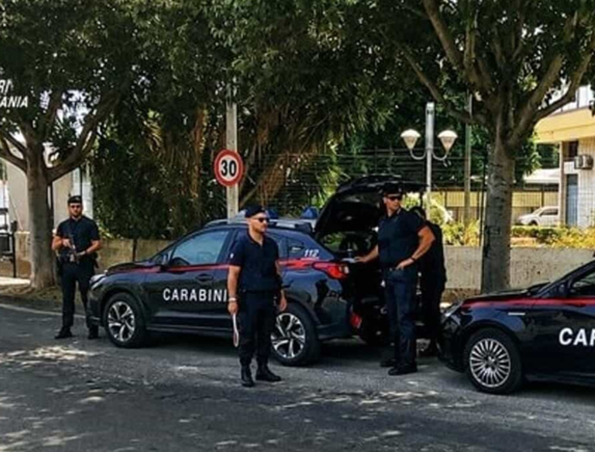 Catania: furti di energia e infrazioni stradali, 2 denunciati e oltre 5.000 € di multe - 