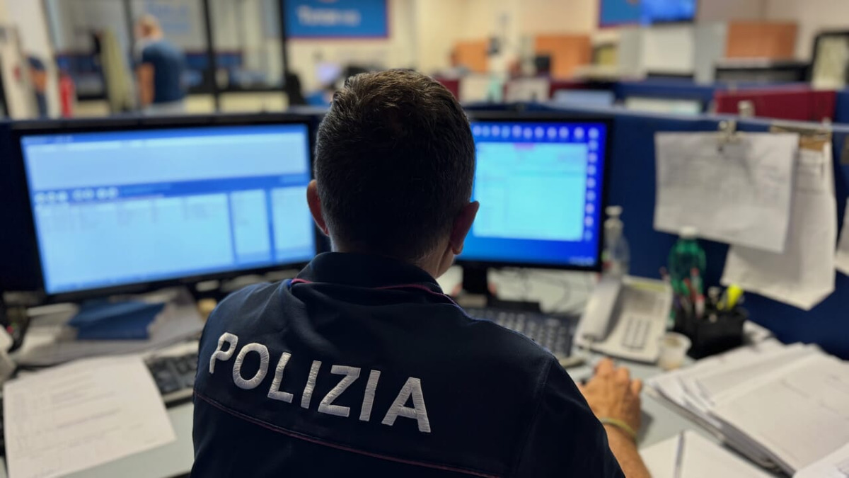 Ruba grondaie per rivenderle al mercato nero: arrestato un 43enne in via Aldebaran - 
