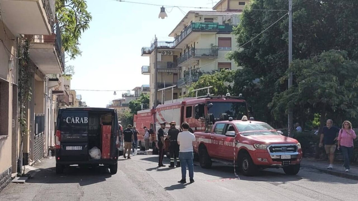 Incendio in abitazione a Riposto: trovato il cadavere di una donna di 34 anni - 