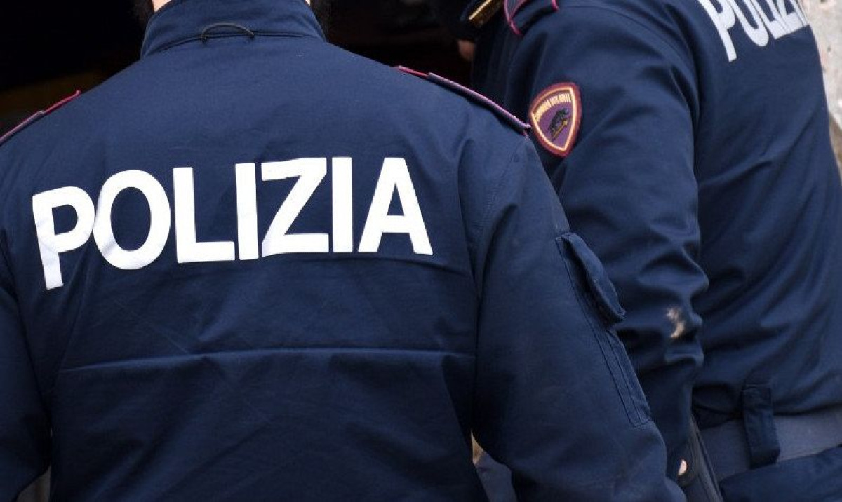 Catania: 52enne sorpreso con mazzetta di lettere rubate, denunciato per sottrazione di corrispondenza - 