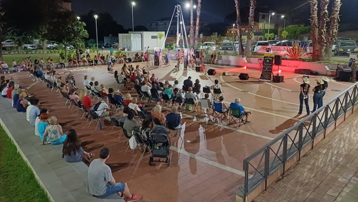 Mascalucia: «Note… in Movimento» alla Villa Comunale tra spettacolo e ricordo - 