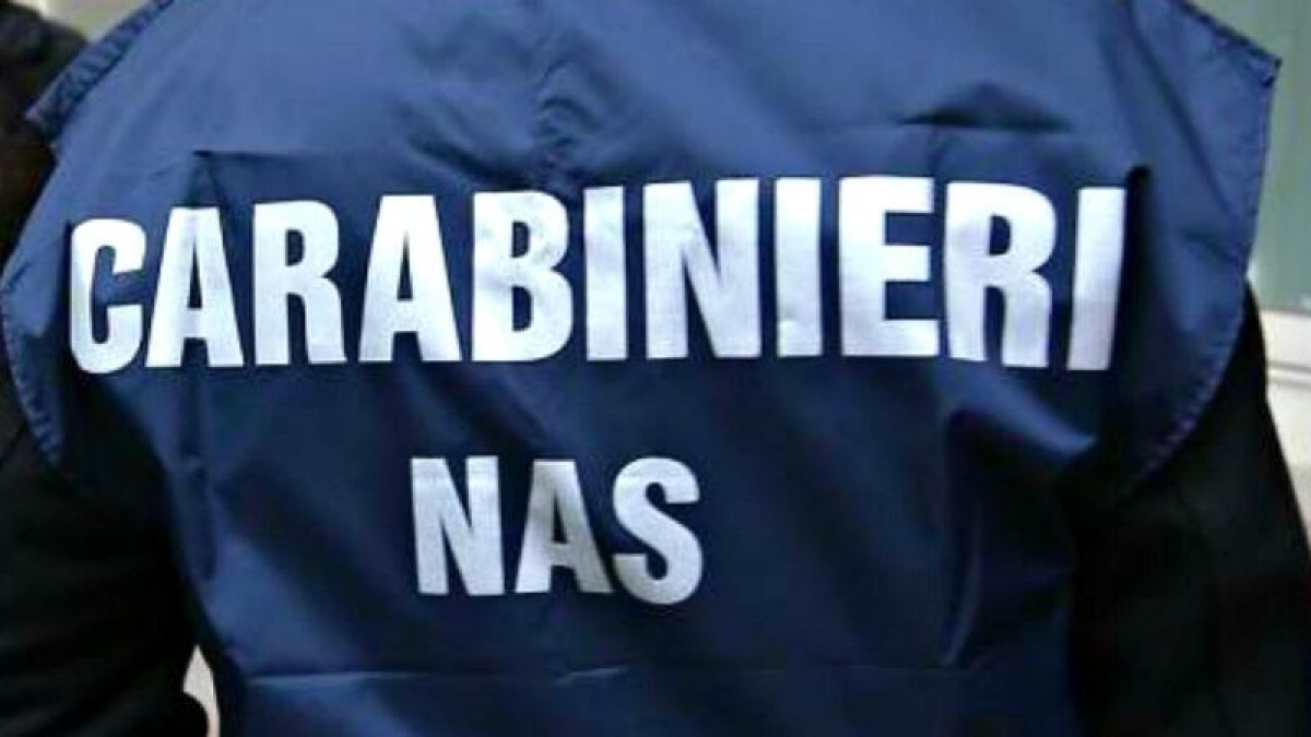 Catania: ristorante sospeso e multe per oltre 50mila euro, lavoratore in nero tenta la fuga dalla finestra - 