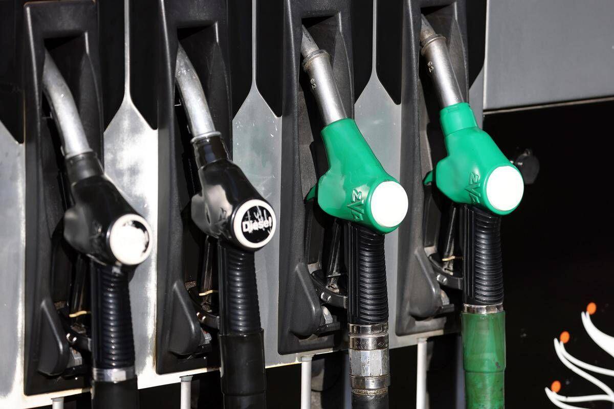 Caro carburanti, non si ferma la corsa dei prezzi: la benzina 'sfonda' 2 euro sulla rete stradale - 
