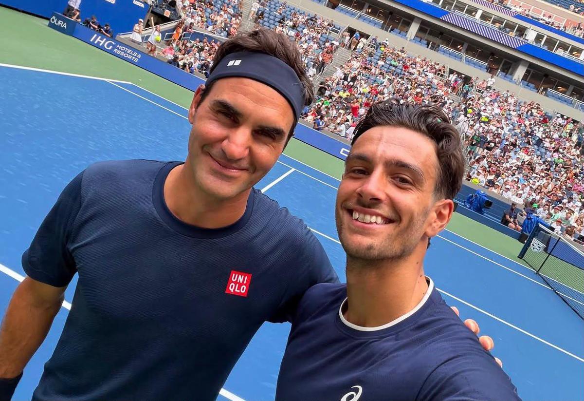 Musetti, allenamento show con Federer a New York: "Onorato di aver condiviso il campo con il re" - 