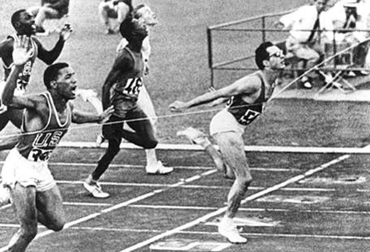 Addio a Livio Berruti, morto a 87 anni il campione olimpico dei 200 metri a Roma 1960 - 