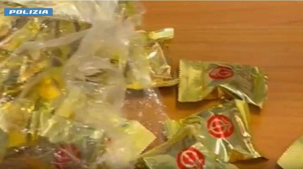 Oltre 5 chili di cocaina nascosti nei 'biscotti della fortuna', sequestro e arresto a Fiumicino - 