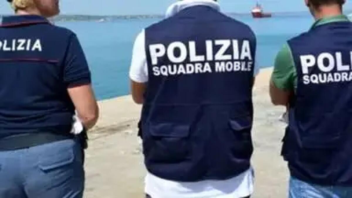 Siracusa: tre scafisti egiziani fermati dopo lo sbarco di 36 migranti ad Augusta - 