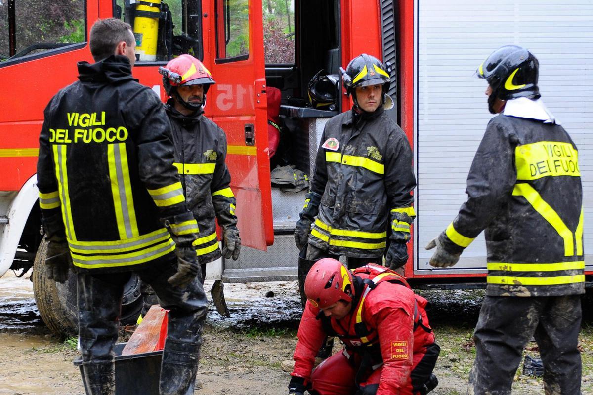 Ciclista travolto dalla piena di un torrente nel Biellese: ricerche in corso - 