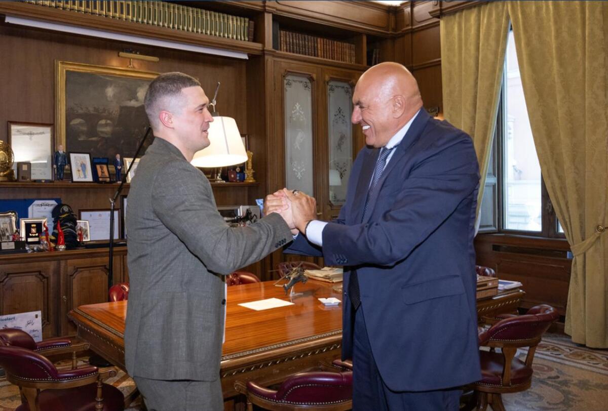 Crosetto nomina Mykhailo Fedorov consulente per l'innovazione della Difesa - 