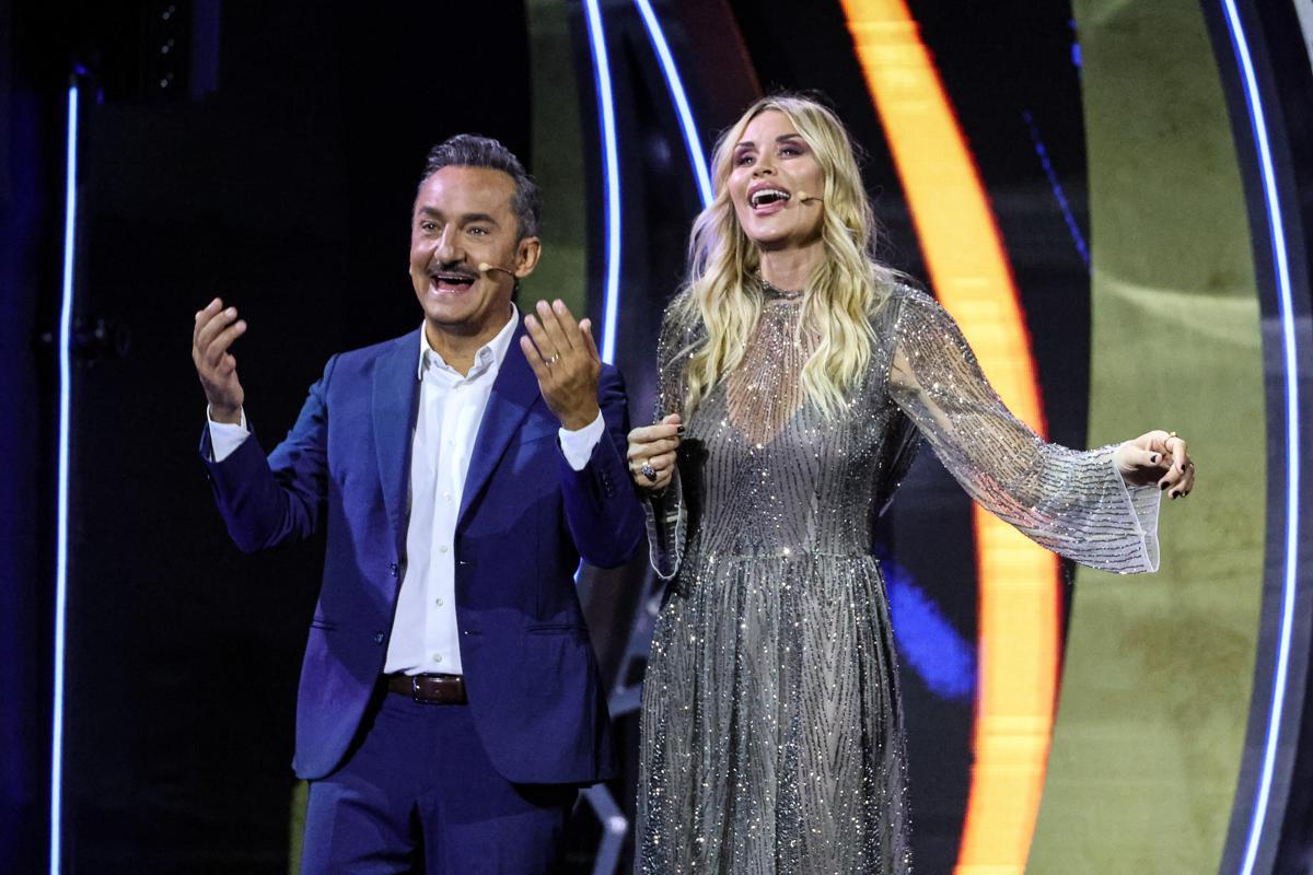 'La Notte dei Fiori', stasera su Rai 1: lo show dedicato ai cantautori della scuola genovese - 