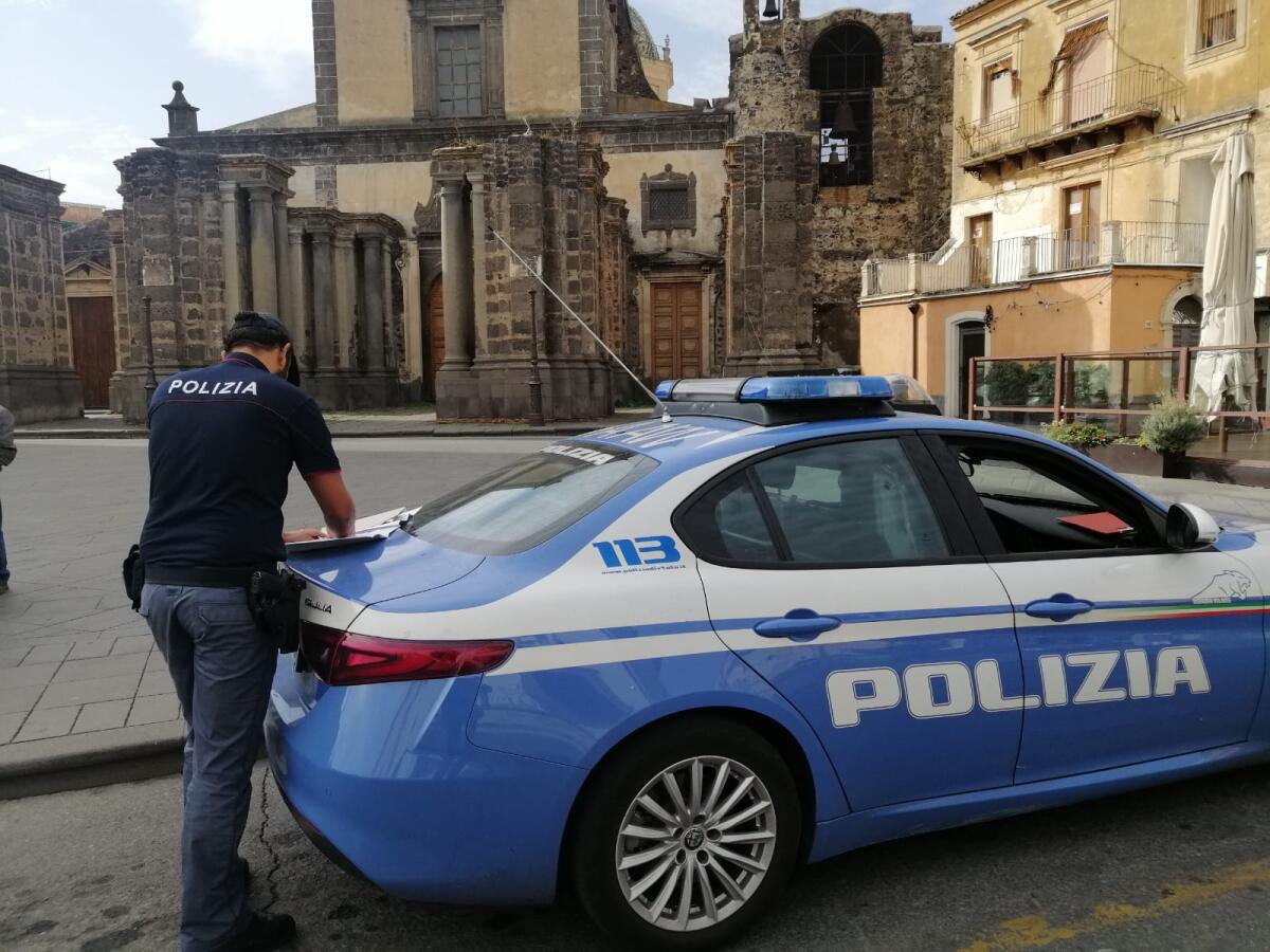 Controlli estivi alle pendici dell’Etna: 264 persone identificate e 121 veicoli ispezionati - 