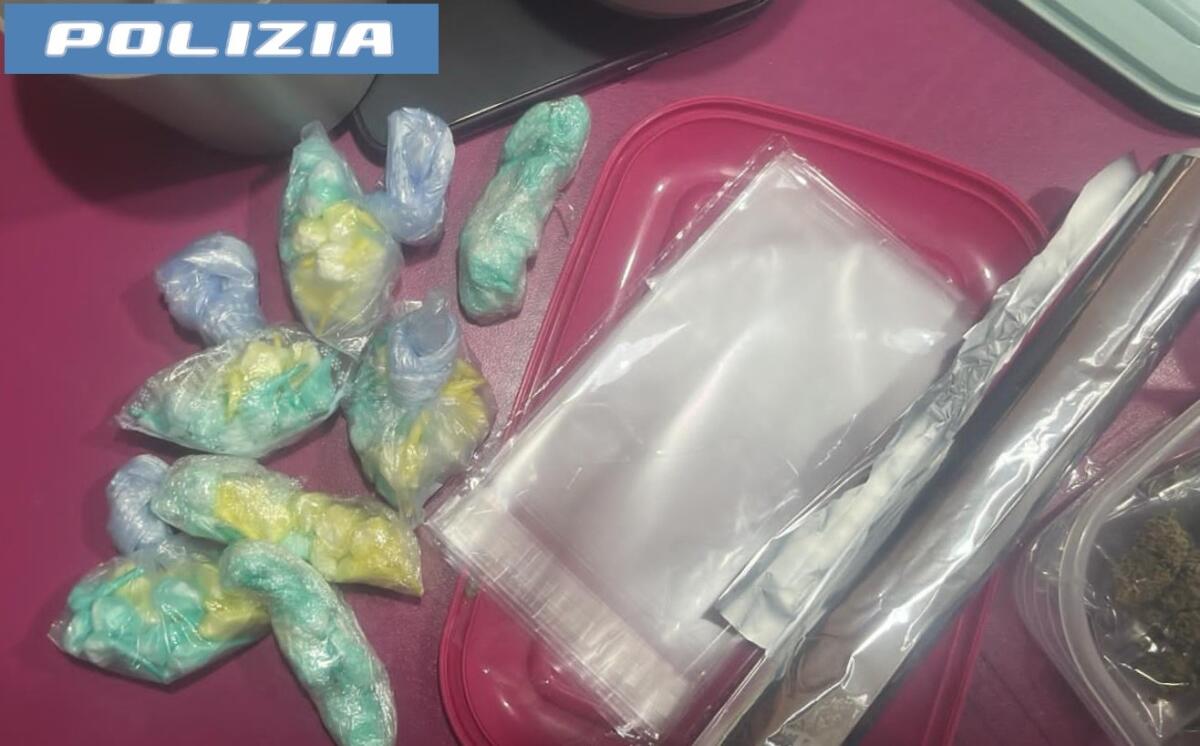Catania: arrestato 28enne con 154 dosi di cocaina e circa 250 g di marijuana - 