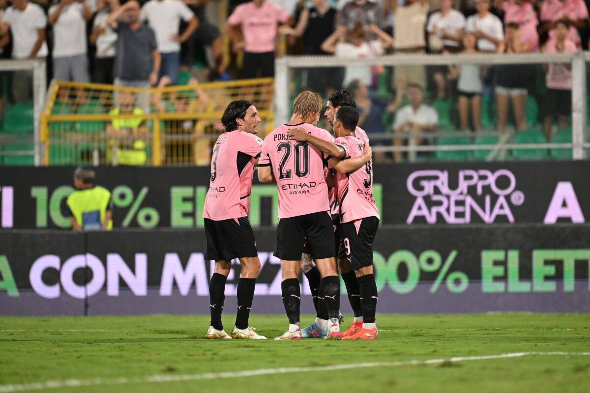 Palermo-Juve Stabia, le formazioni ufficiali: 1ª giornata Serie BKT 2026/27 - 