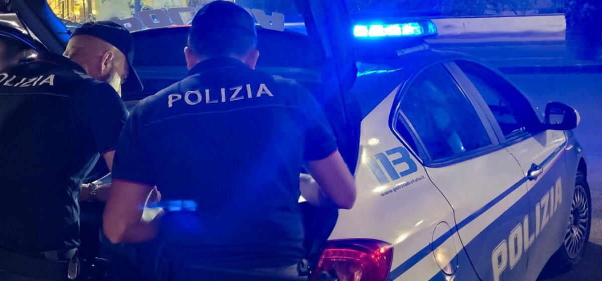 Catania: arrestato un 14enne per il tentato furto di uno scooter al centro commerciale - 