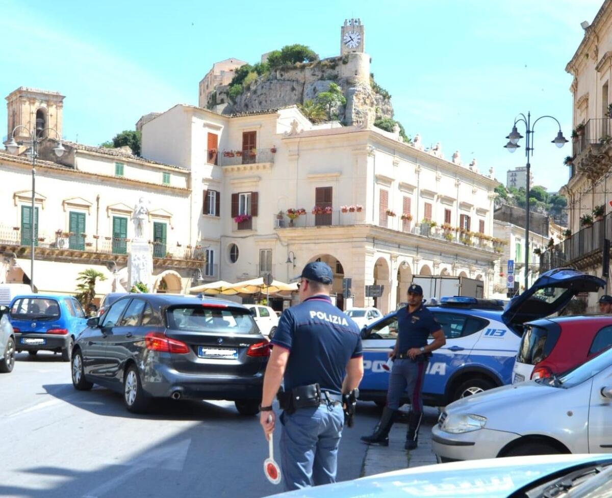 Modica: denunciato per resistenza l’uomo fuggito su monopattino elettrico - 