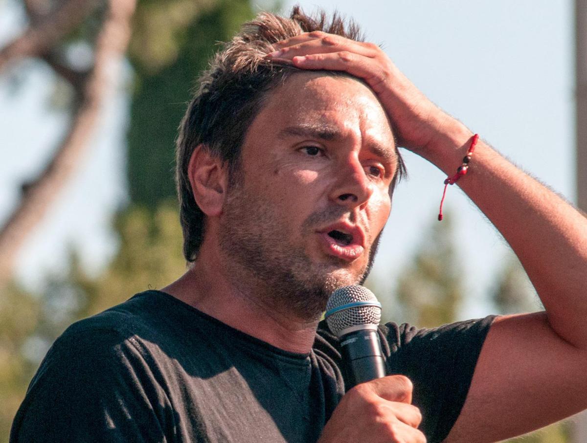 Alessandro Di Battista, malore per l'ex deputato M5S: tutto quello che sappiamo - 