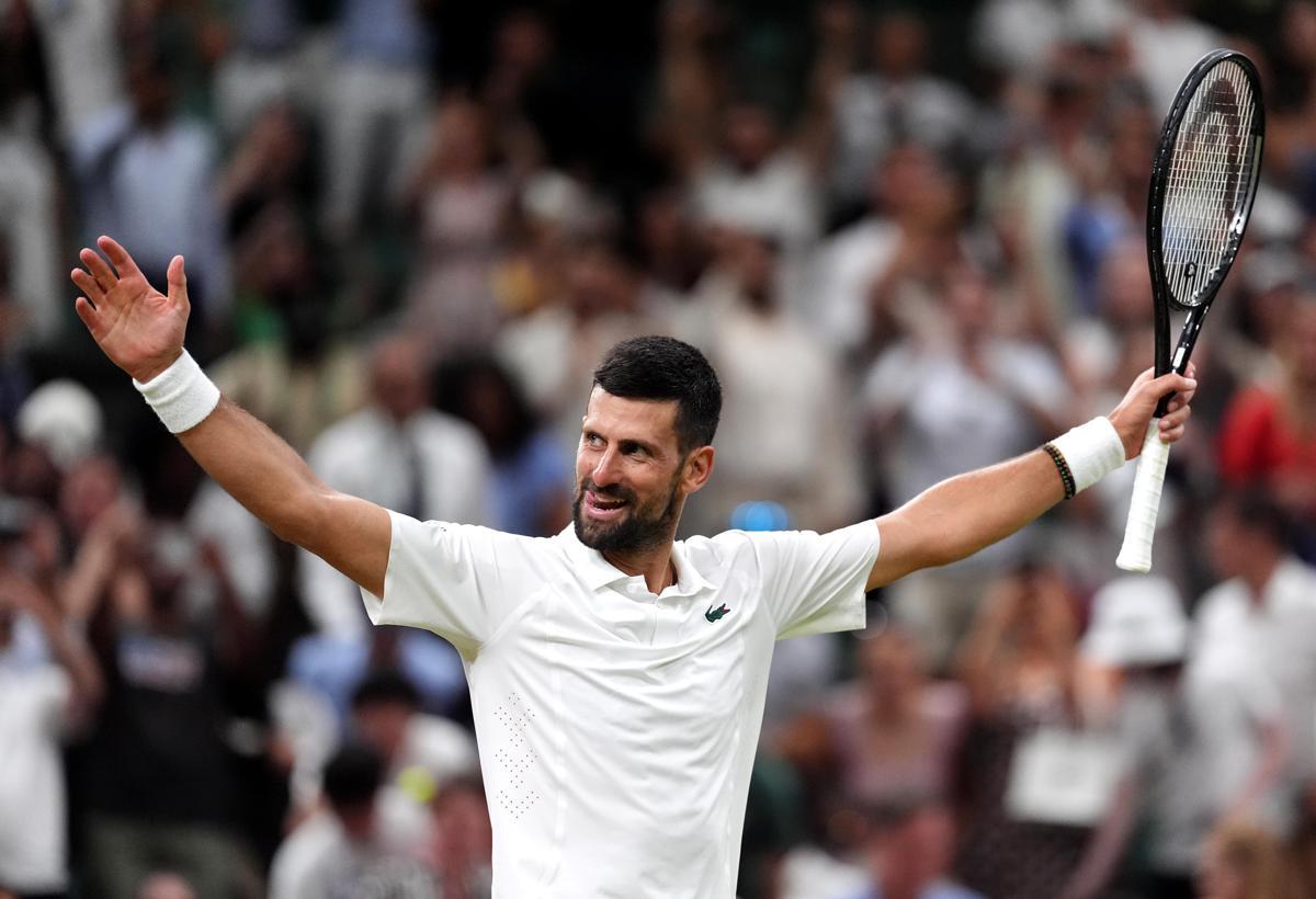 Djokovic entra in campo, l'annuncio agli Us Open: "È il Goat" - 