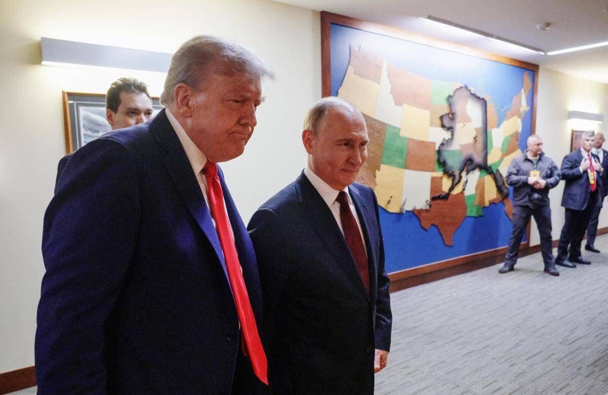 Ucraina-Russia, summit Trump-Putin un anno dopo: 'spirito di Anchorage' svanito nel nulla e pace ancora lontana - 