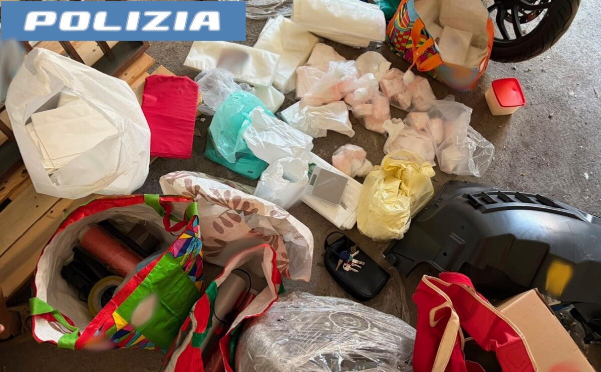 Catania, sequestrati oltre 3,5 kg di cocaina: arrestato 59enne nel quartiere Antico Corso - 
