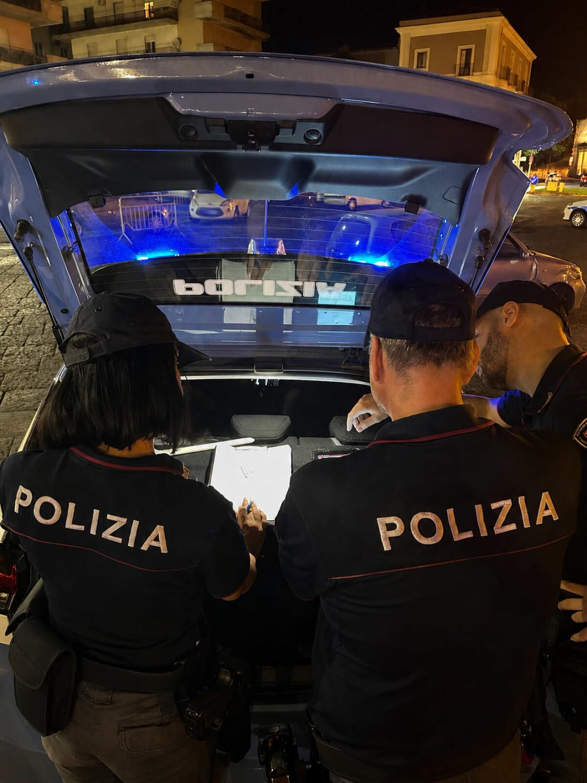 Controlli straordinari ad Acireale: 149 persone identificate, 11.600 euro di sanzioni - 