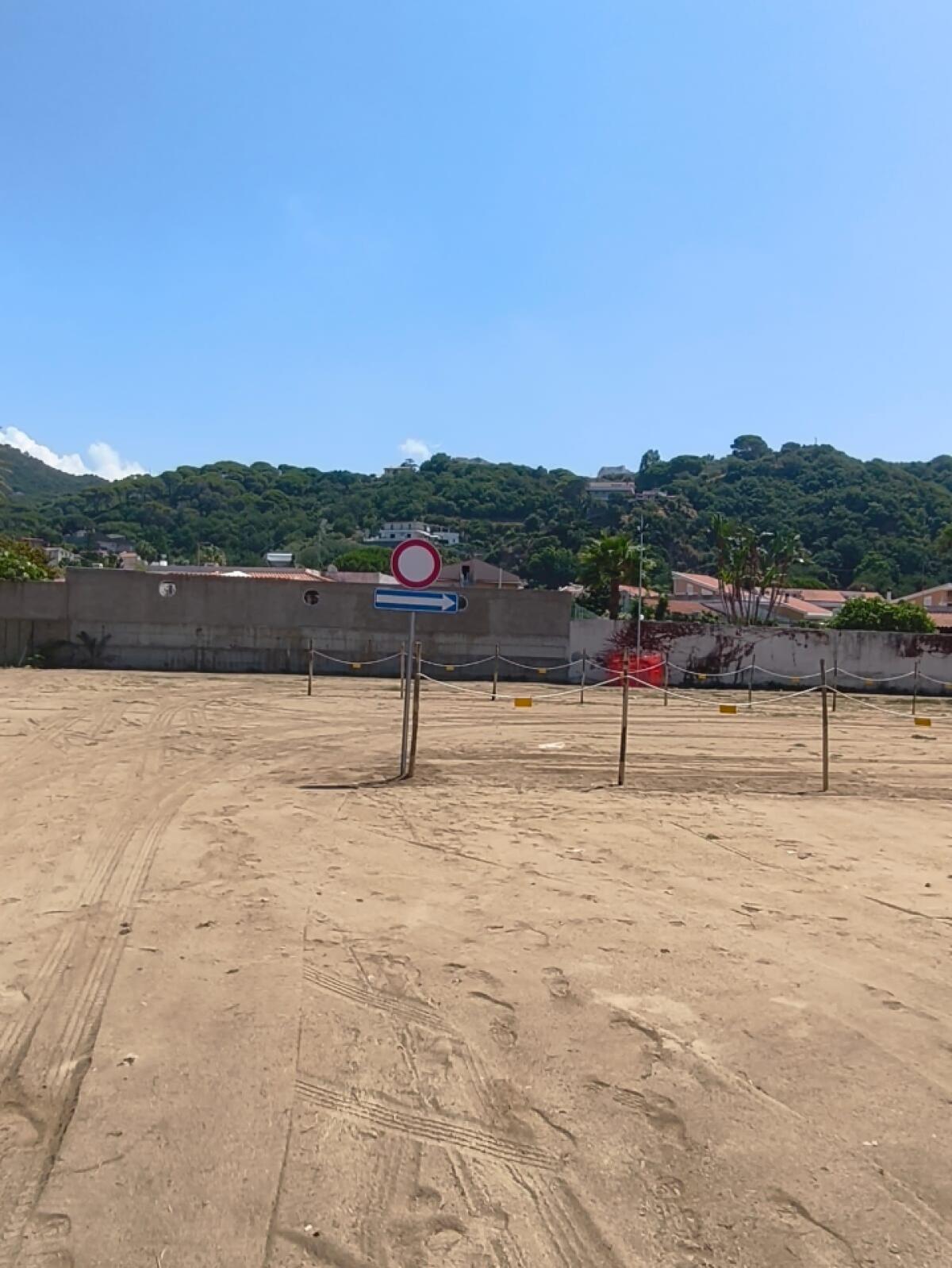 Rodia: da domani aperto nuovo parcheggio sul lungomare con 130 posti gratuiti h24 - 