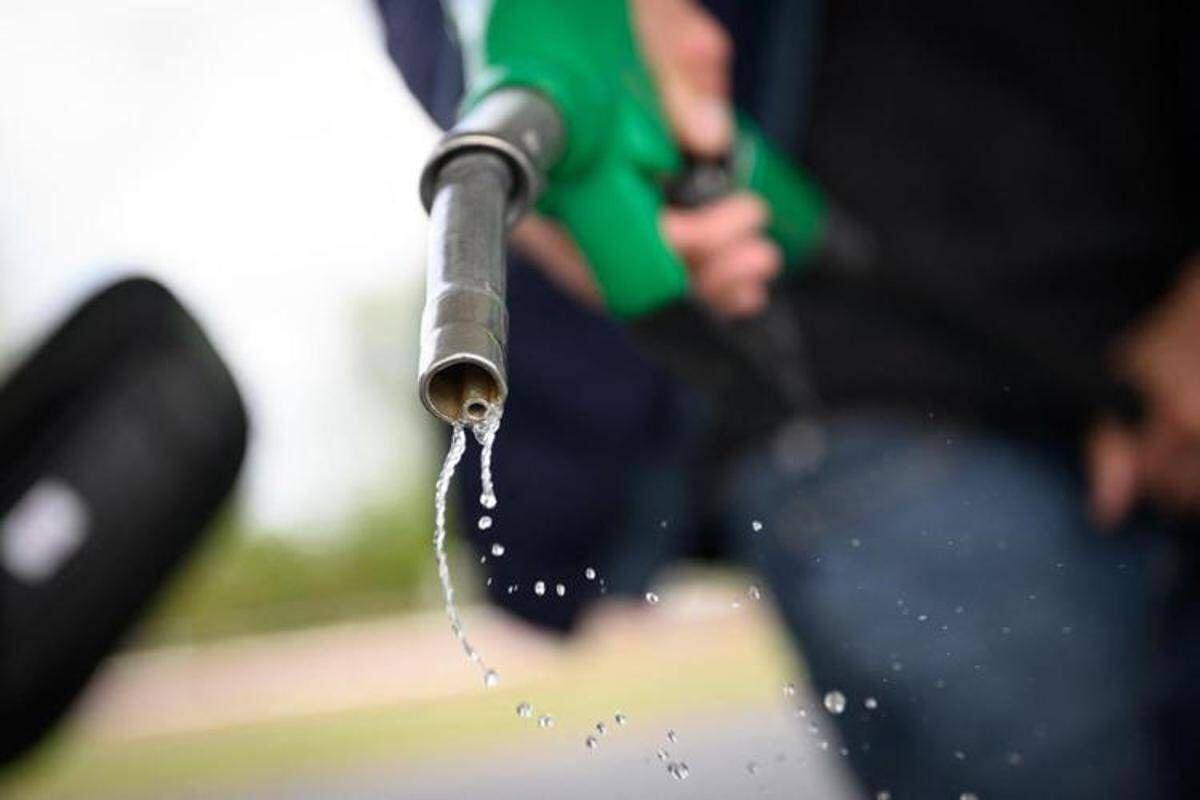 Carburanti, frodi e prezzi nel mirino della Guardia di Finanza: sequestrate 20mila tonnellate, 265 denunciati - 