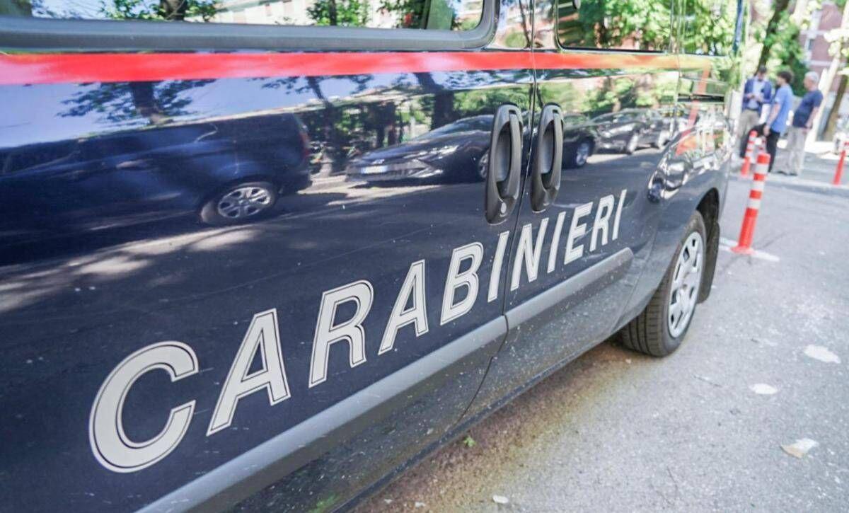 Palermo, uomo ucciso in strada dopo lite: colpito in più parti forse con cacciavite - 