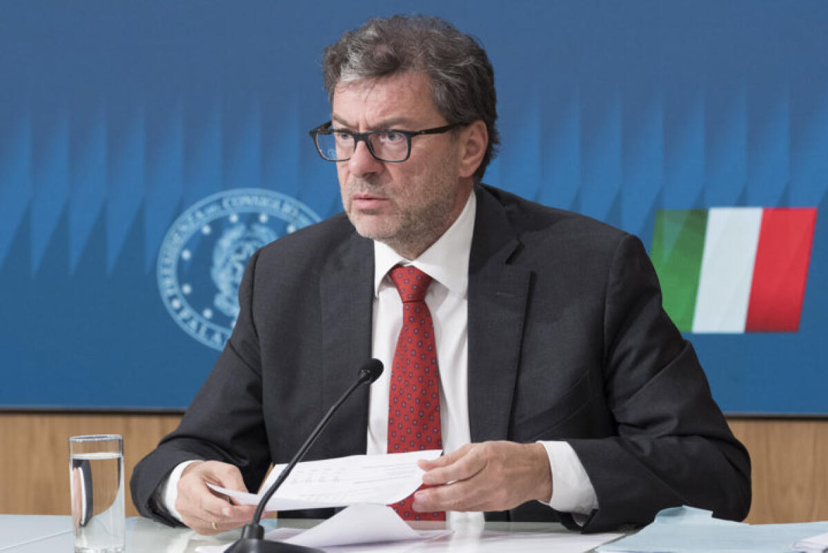 Giorgetti alla Camera: all’Ue chiederemo lo 0,6% per energia e lo 0,9% per la difesa - 
