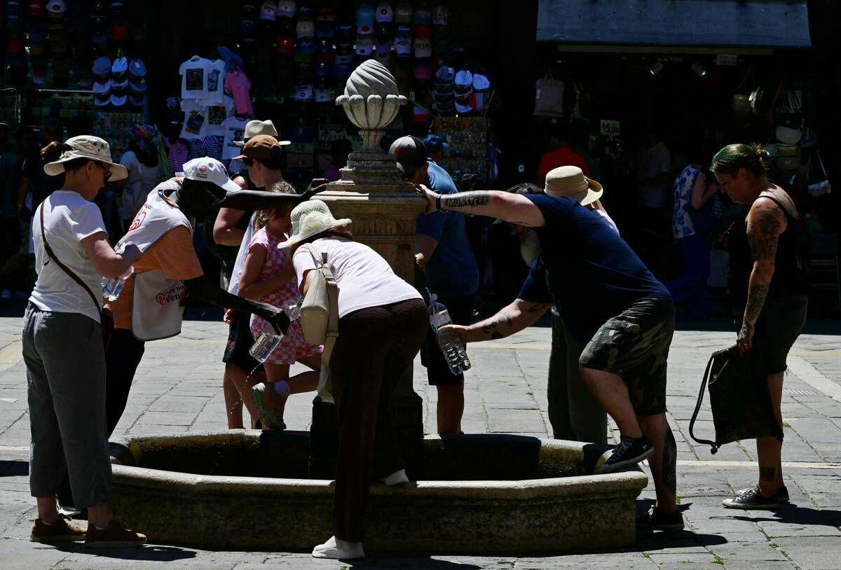 Fine del caldo, arriva la svolta meteo: temporali e temperature in calo da domani - 