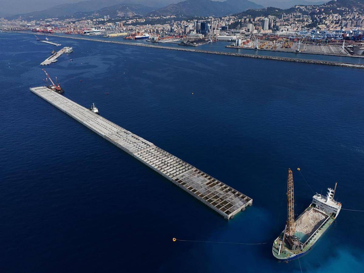 Webuild, Nuova diga foranea di Genova raggiunge 1,5 km di lunghezza - 