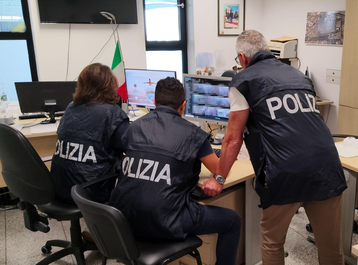 Polizia di Stato smaschera banda che svuotava conti online: sei denunciati a Fontanarossa - 